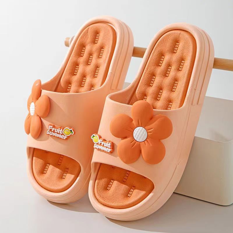 2024 nuevas zapatillas de verano súper lindas para baño anti olor de fondo suave anti deslizante anti olor interior sandalias