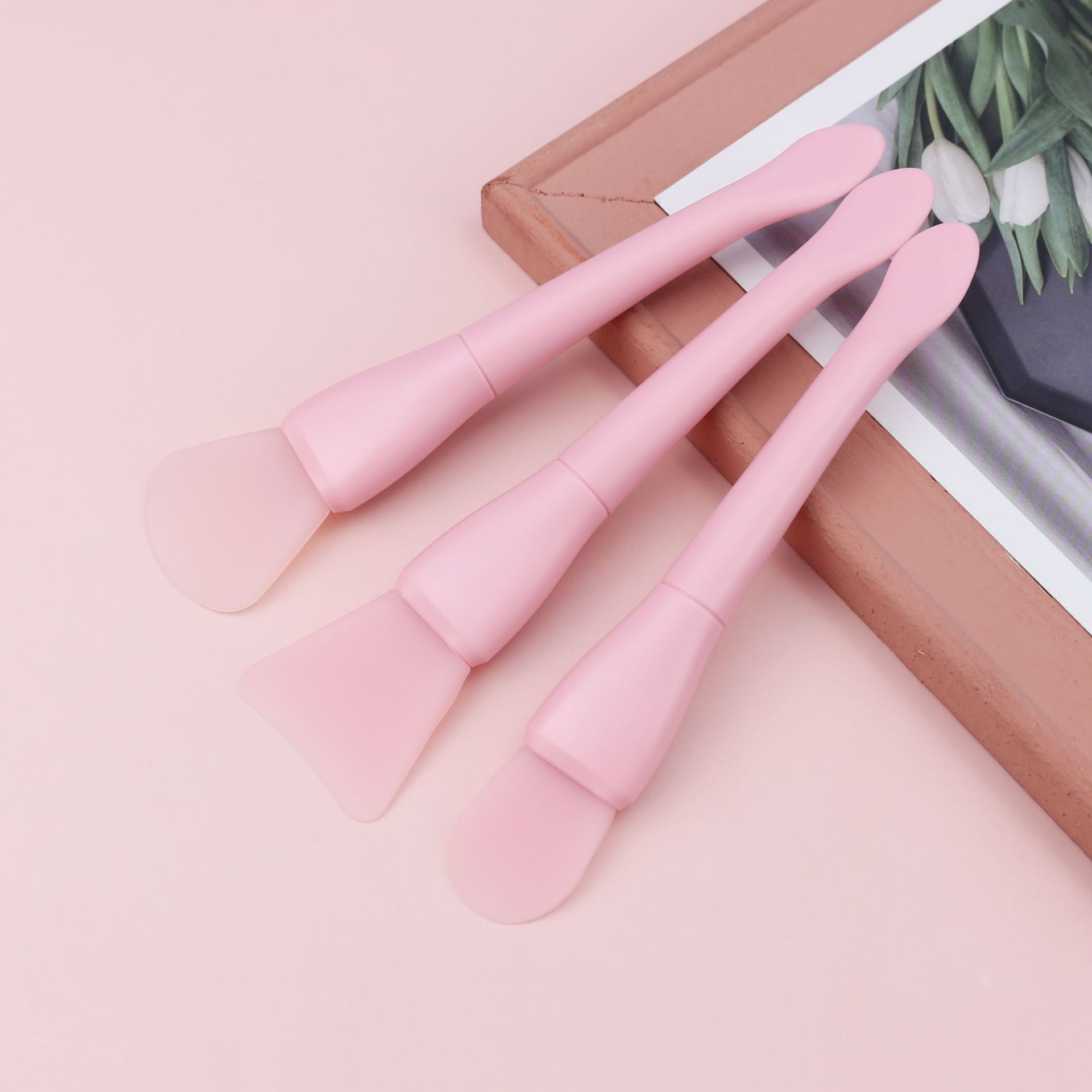 Cepillo de máscara de doble cabeza de cola de pez ajusta la película, excavación y aplicación de máscara, cepillo especial de película de barro y cepillo de máscara de silicona