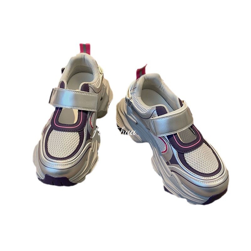 Sandalias deportivas de suela gruesa para mujeres 2024 verano nuevos zapatos de papá huecos de malla transpirables zapatos de agujero casuales de moda