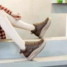 女式休闲单鞋;女式运动单鞋;平底凉鞋