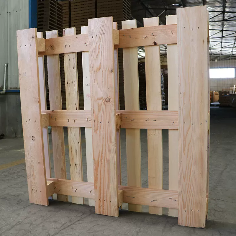 青岛松木托盘熏蒸IPPC实木熏蒸木栈板四面进叉 仓储周转木托盘