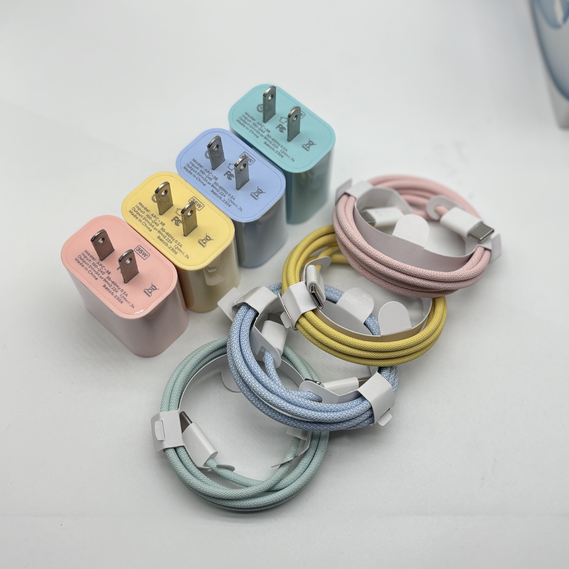 Macaron [PD35W fast charging head] bagged