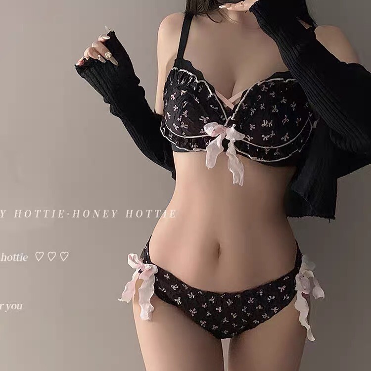 Japanese Girls Bra Gathered Small Chest Big Summer Thin Sexy No Steel Ring Anti-expansion Underwear Panties suit Women Japanese Girls Bra Gathered Small Chest Big Summer Thin Sexy No Steel Ring Anti-expansion Underwear Panties suit Women