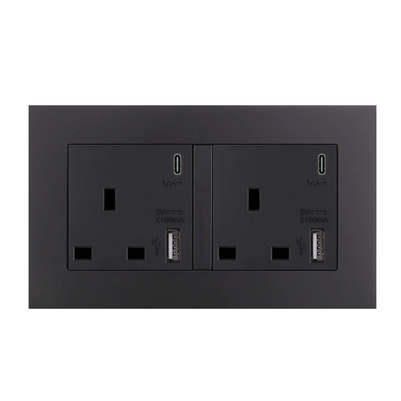 13A British USB+Type-C socket square foot square hole Hong Kong British British Bidding British Darkweight Panel Foreign Trade