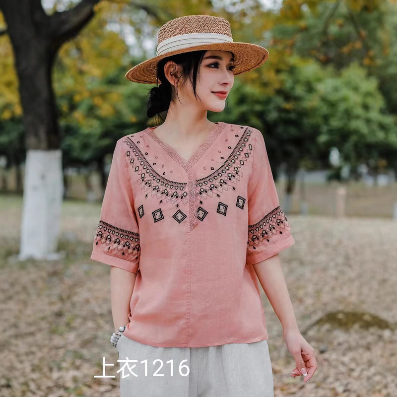 Spring and Summer 2025 New Ramie Heavy Industry Embroidered Middle Sleeve Shirt Women's Lace Stitching V-neck Pullover Slim Look Top