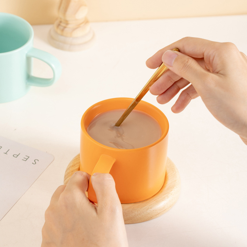 Taza de color caramelo taza de cerámica macarón taza de agua taza de café con taza de roble taza de cocina LOGO personalizado