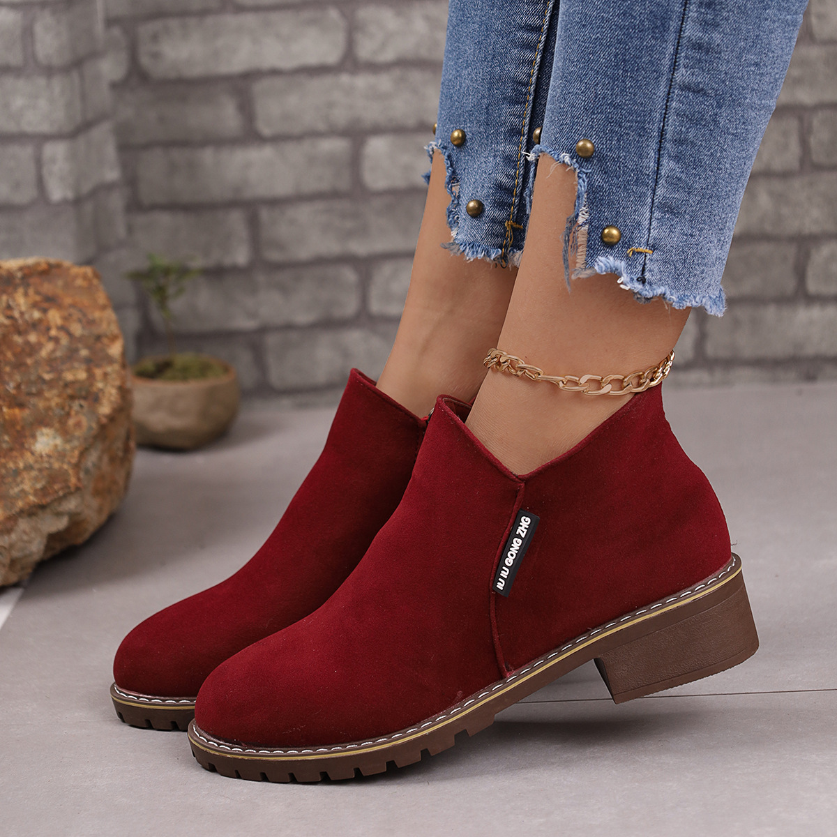 Neue kurze, gefrostete Vintage-Booties für Damen mit klobigen Absätzen und seitlichen Reißverschlüssen_voghion.com