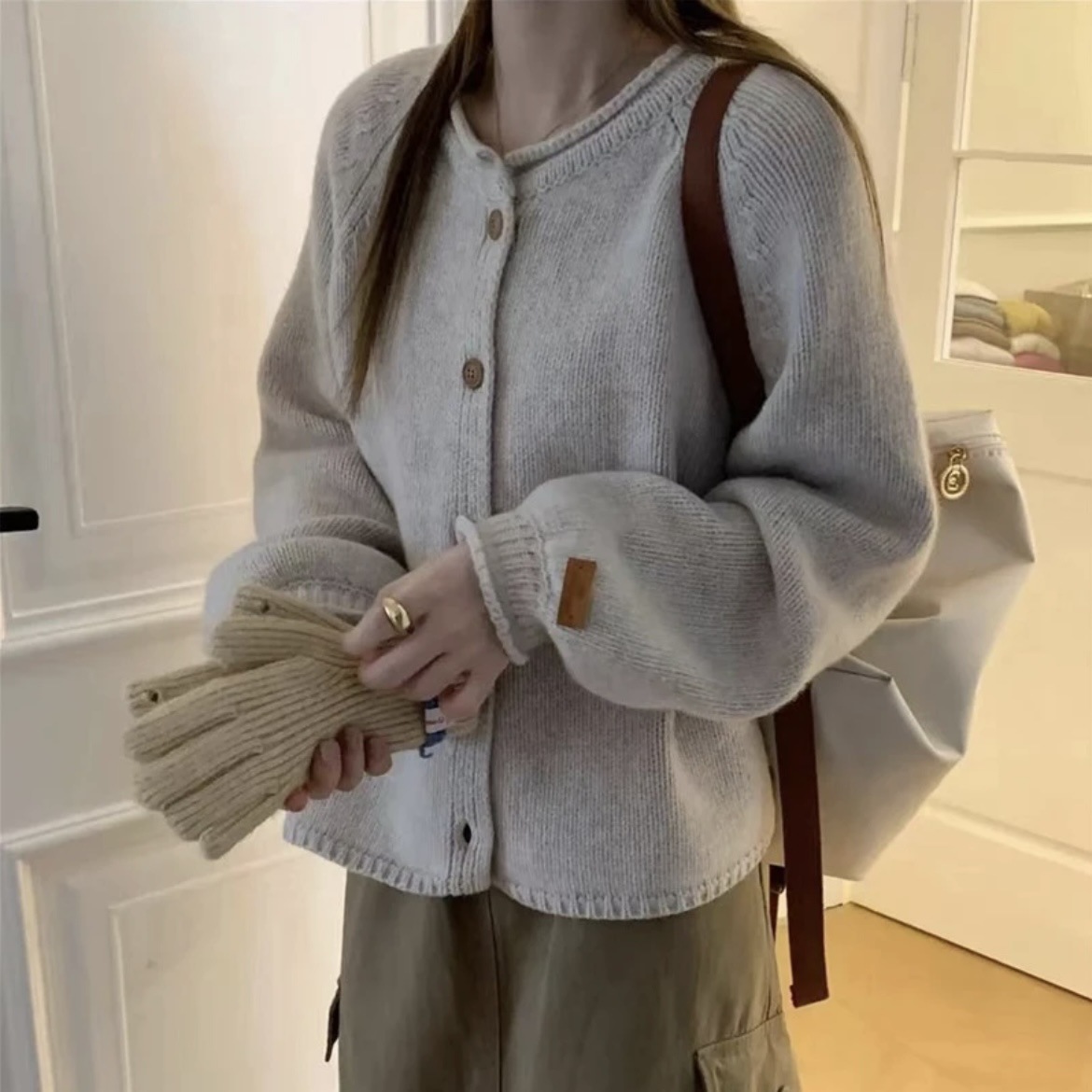 24 invierno Puyuan perezoso viento japonés y coreano ropa casual de mujer cardigan de cashmere grueso cuello redondo suéter suelto
