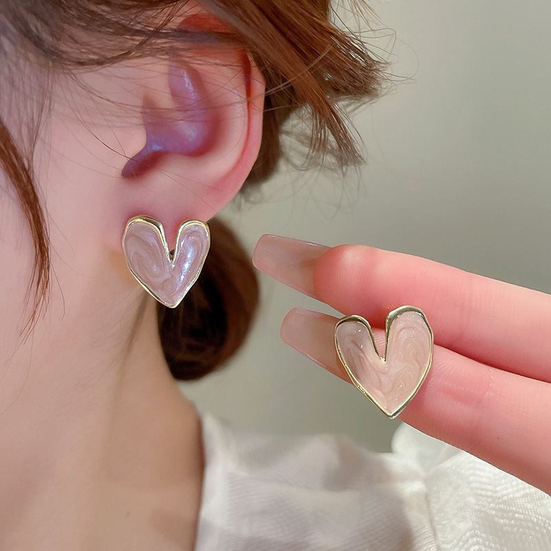 Pearl pink-silver needle drip oil love earrings