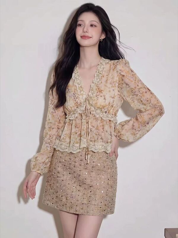 Retro Romantic Style Lace V-Neck Floral Shirt for Women, New Summer Long-Sleeve Apricot Color Elegant Design Commuter Top