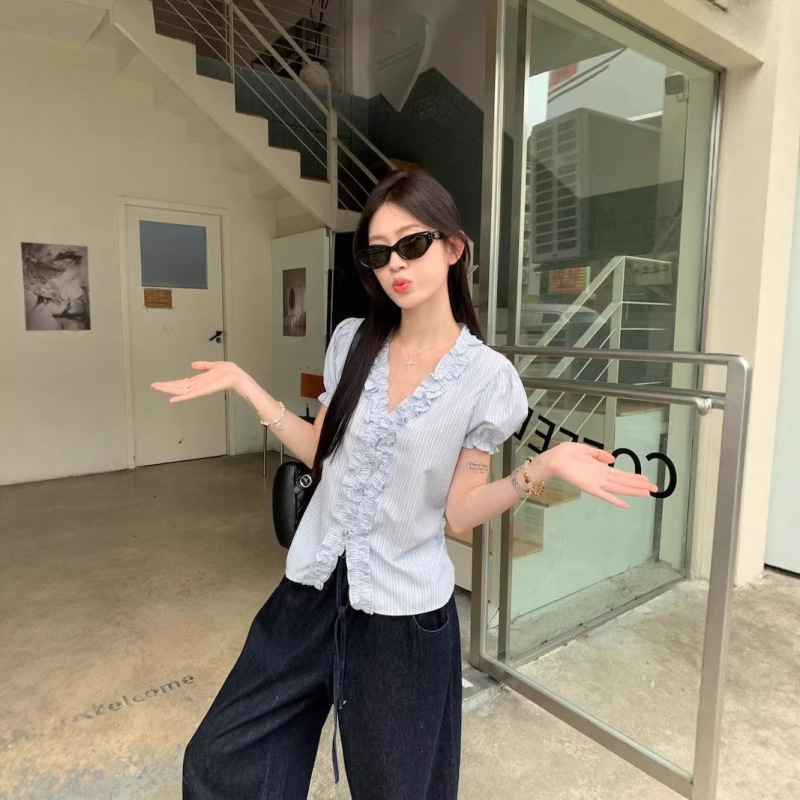 French-Style Gentle Striped Puff Sleeve Shirt for Women, 2026 Autumn Collection, Ruffled Edge Design, Niche Youthful V-Neck Top French-Style Gentle Striped Puff Sleeve Shirt for Women, 2026 Autumn Collection, Ruffled Edge Design, Niche Youthful V-Neck Top