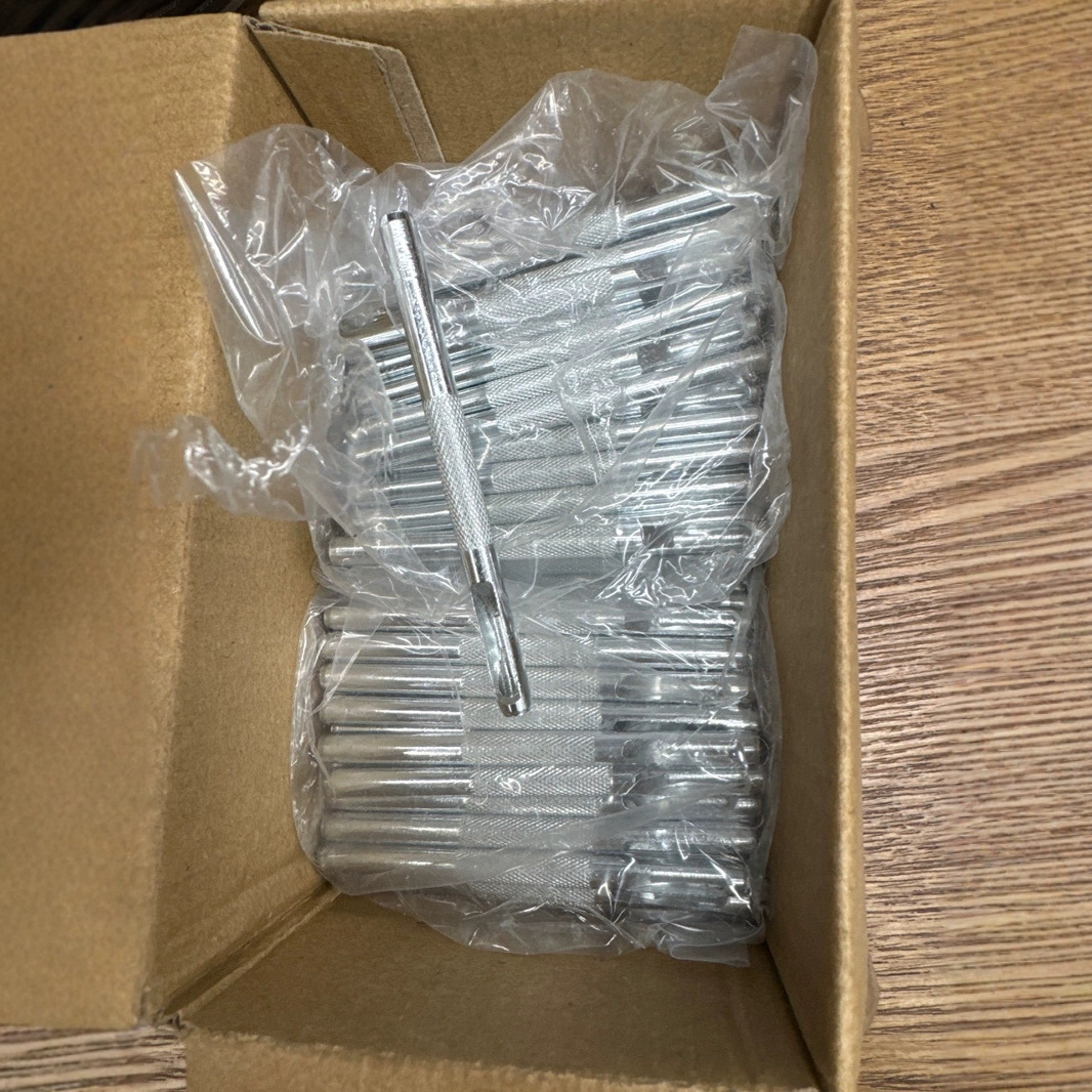 批发皮带专用打孔器圆孔常规款腰带打孔钉盒装50根