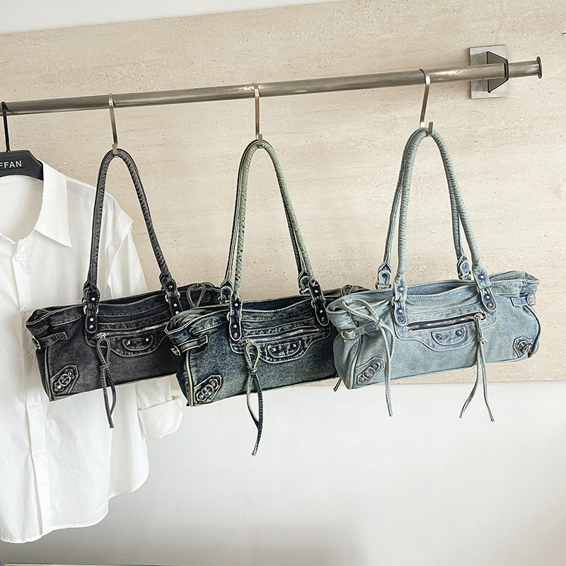 Highly stylish and versatile handbag, vintage denim women's large-capacity shoulder bag, fashionable and comfortable commuter tote bag Highly stylish and versatile handbag, vintage denim women's large-capacity shoulder bag, fashionable and comfortable commuter tote bag