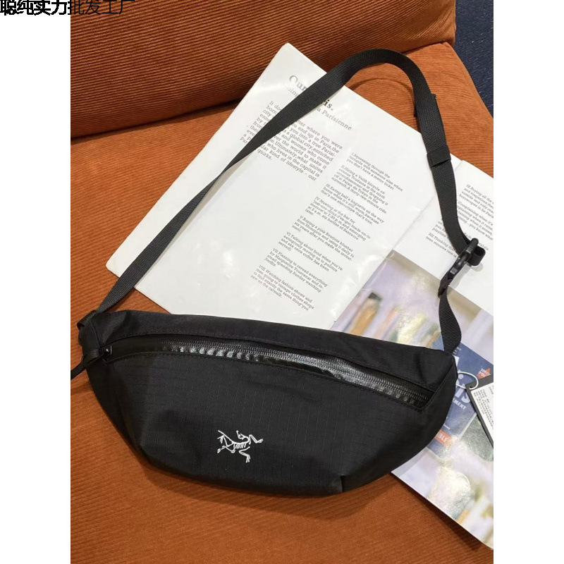 大鸟包granville18L新款黑色鸟款胸包 登山包休闲户外小包防水尼