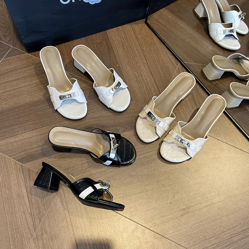 Sheepskin~High-Heeled Slippers for Women 2026 Summer New Style Metal Buckle Crocodile Pattern Thick Heel Medium Heel Sandals for Outdoor Wear Sheepskin~High-Heeled Slippers for Women 2026 Summer New Style Metal Buckle Crocodile Pattern Thick Heel Medium Heel Sandals for Outdoor Wear