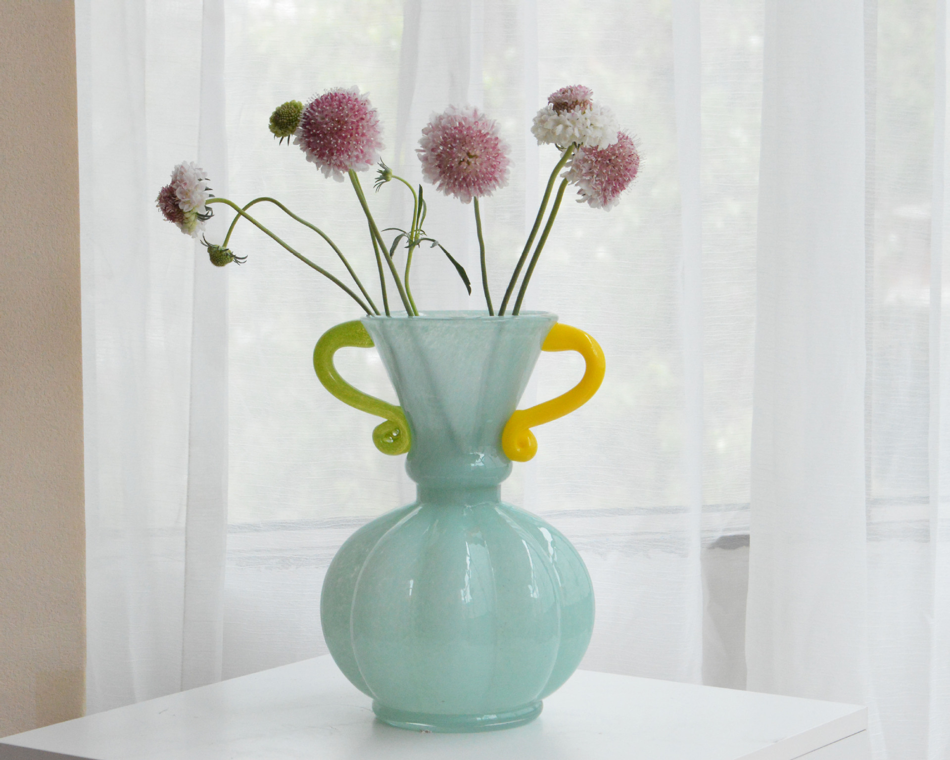 Piccolo vaso in vetro Fenton dipinto a mano in stile vintage francese con decorazioni delicate, accessori di alto valore_voghion.com