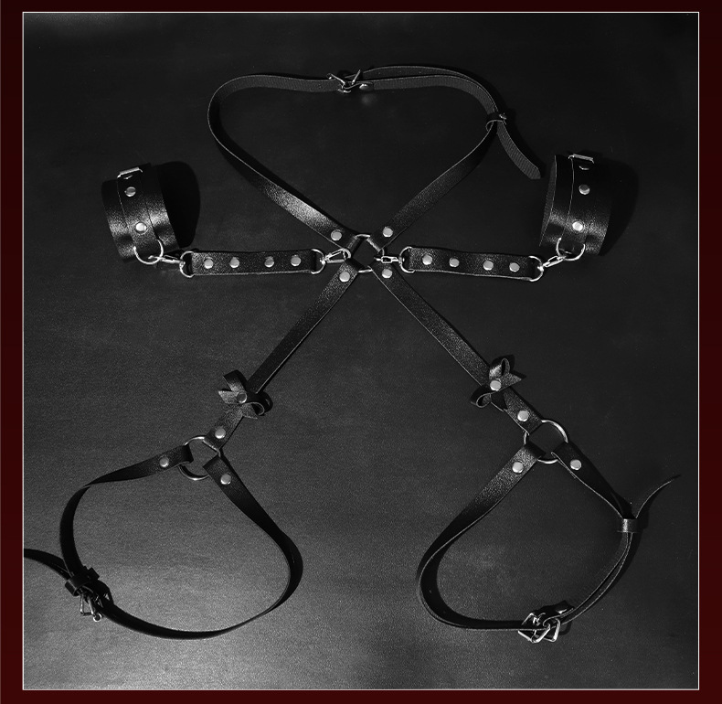 Jiuai SM Bondage Set with Handcuffs and Leg Restraints in Black — detail image 26