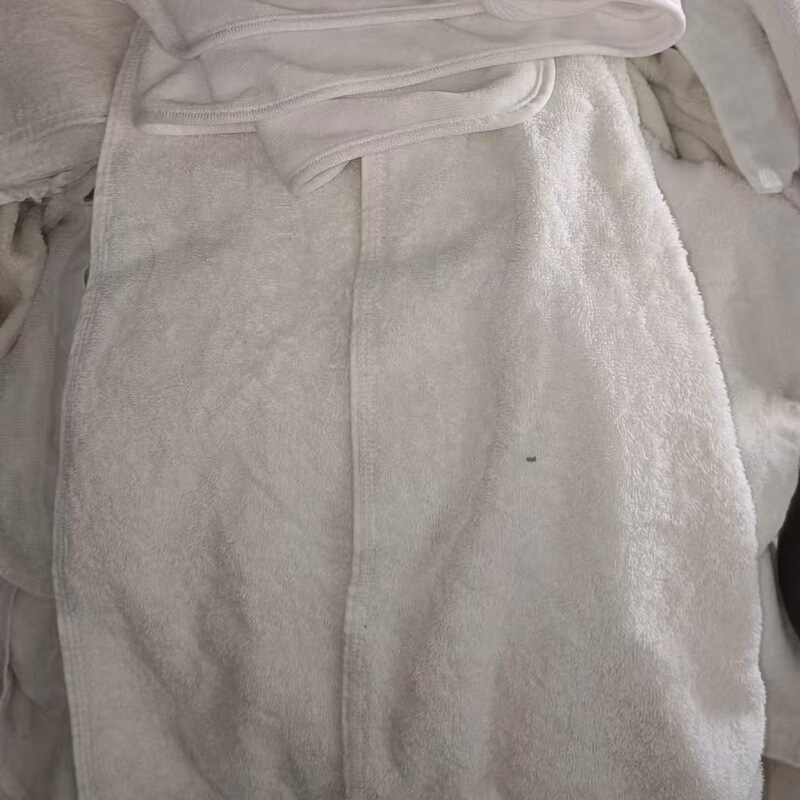 Old Towel Wiping Machine Cloth Industrial Rag Pure Cotton Cloth White Shabby Bath Towel Oil-Absorbing Water-Absorbing Oil-Wiping Rag Rag Old Towel Wiping Machine Cloth Industrial Rag Pure Cotton Cloth White Shabby Bath Towel Oil-Absorbing Water-Absorbing Oil-Wiping Rag Rag