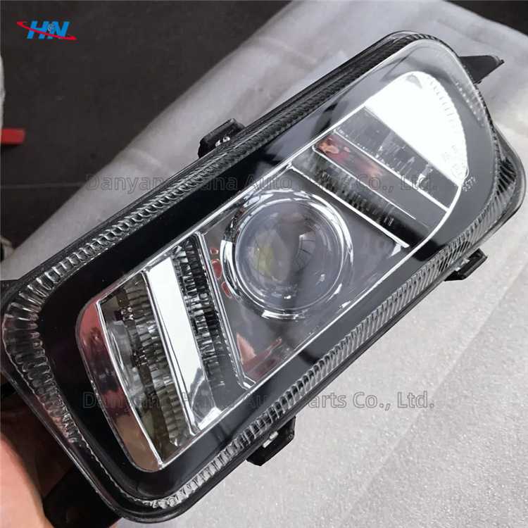 Lente grande LED luz antiniebla delantera ACTROS MP3 luz de camión Mercedes-Benz dedicada 9438200156 9438200056