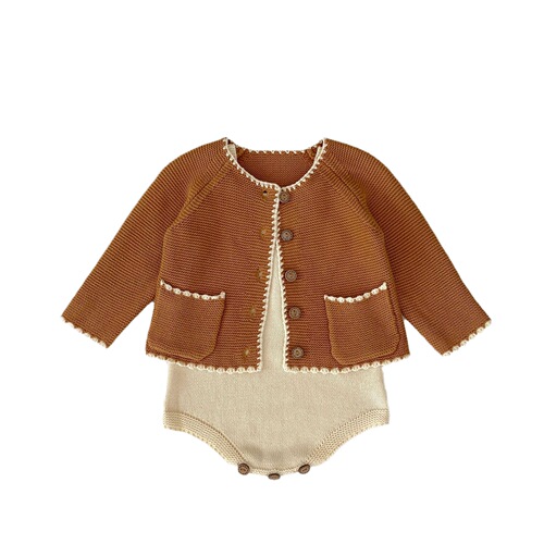  Autumn clothing for infants and young children, male and female babies, handmade crochet knitted jacket + solid color suspender belt 2-piece suit