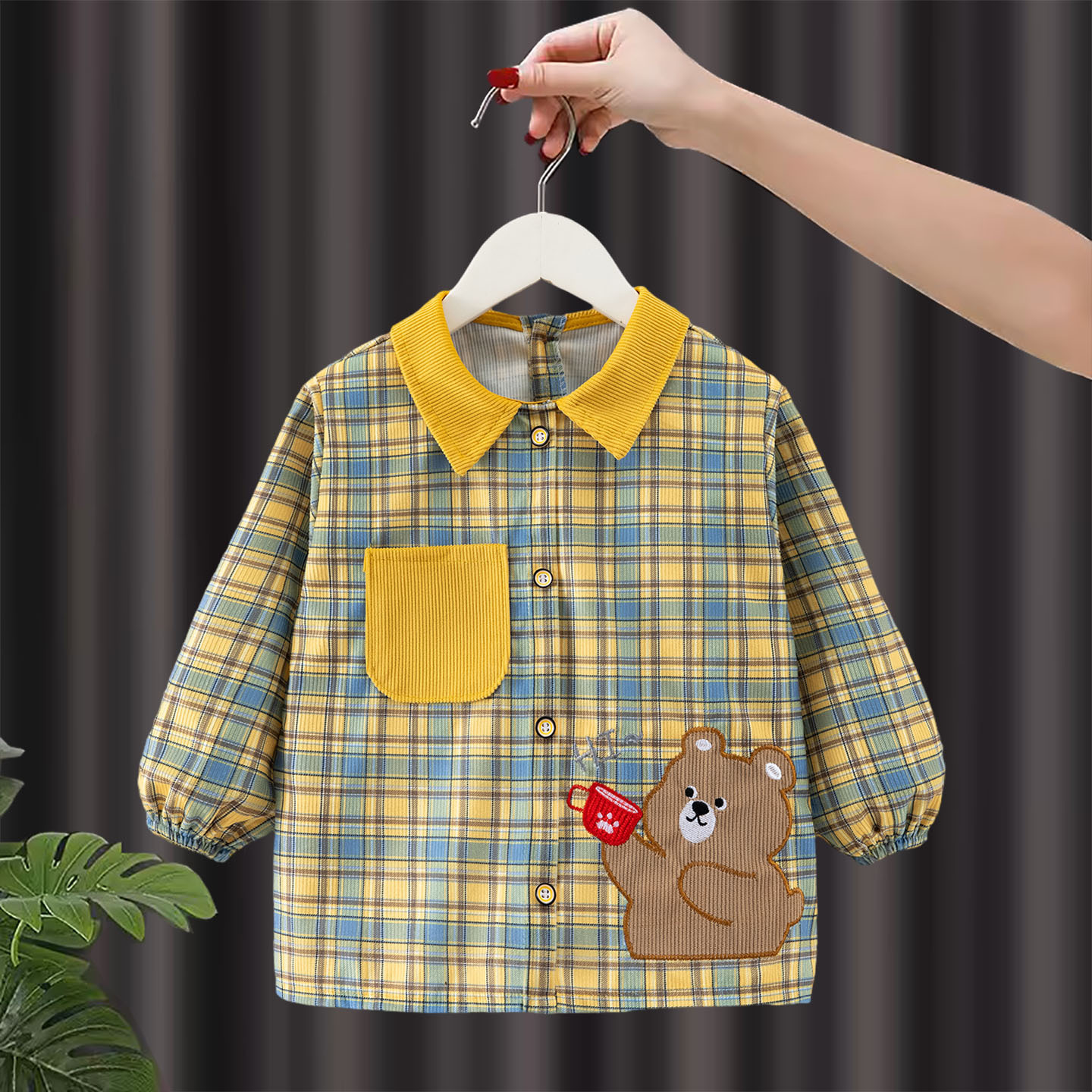 儿童罩衣宝宝秋冬水晶绒防脏反穿衣男孩宝宝防水吃饭围兜婴儿围裙