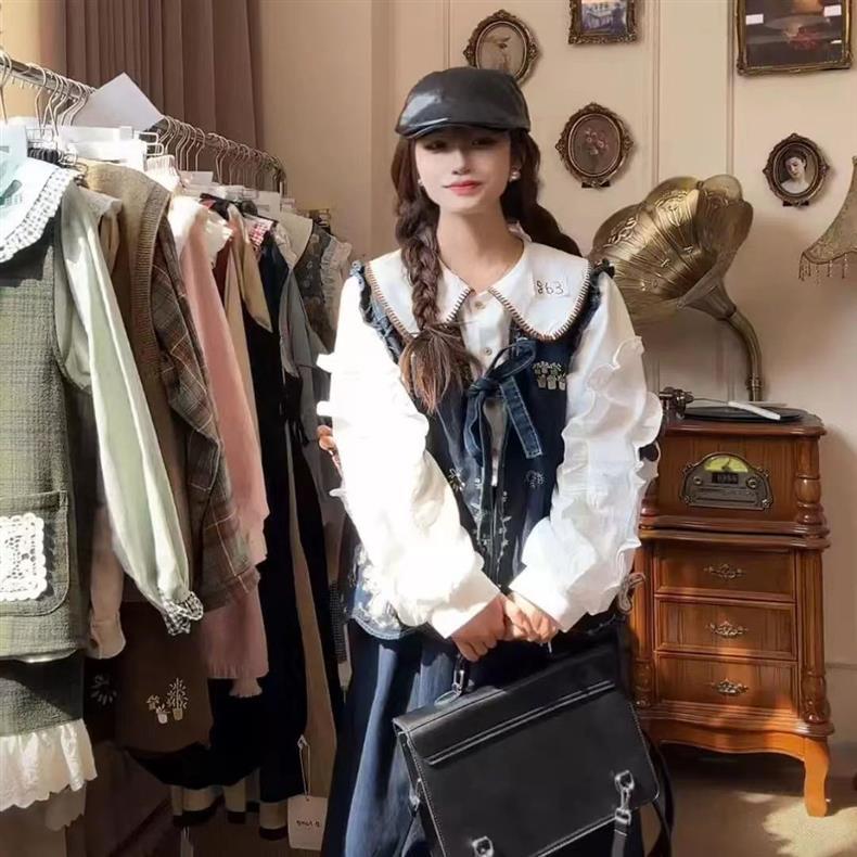ChicShe Dreiteiler-Set: Retro-Stickerei, süße Tasche, Mori-Style-Jeansweste, Spitzenbluse mit verjüngender Wirkung, hochgeschnittener Rock_voghion.com