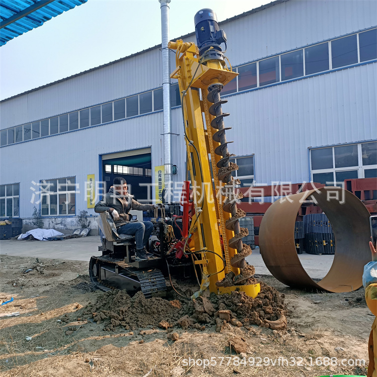 青海光伏基地打桩机 电动6米螺旋钻孔一杆成孔土层沙石通用可注水
