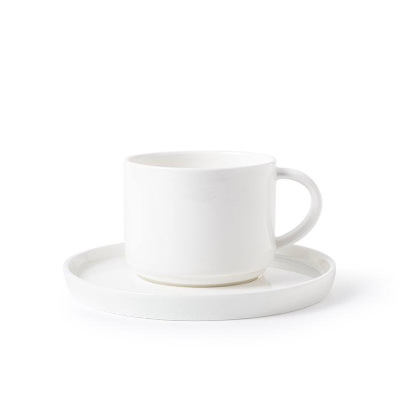 Taza de café personalizada de fábrica Taza de cerámica creativa Taza de cerámica Plato Taza de café Diseño Sensación Xiaozhong Una taza Un plato