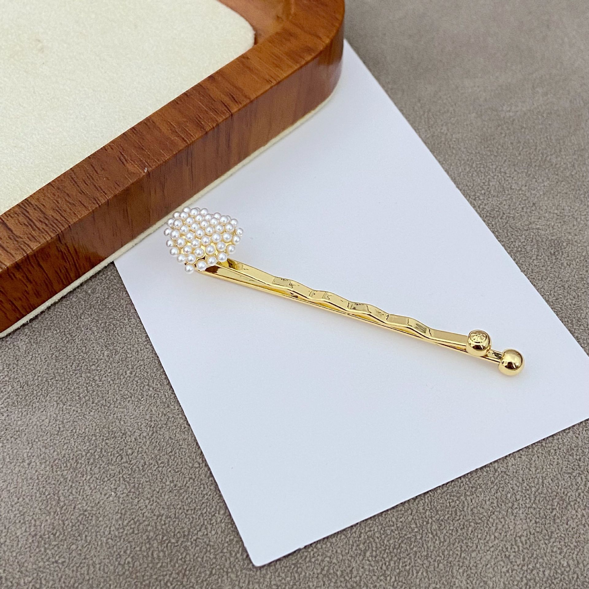 European and American Fashion Light Luxury Simple Commuter Rice Grain Imitation Pearl Heart Duckbill Hair Clip Bobby Pin Side Clip