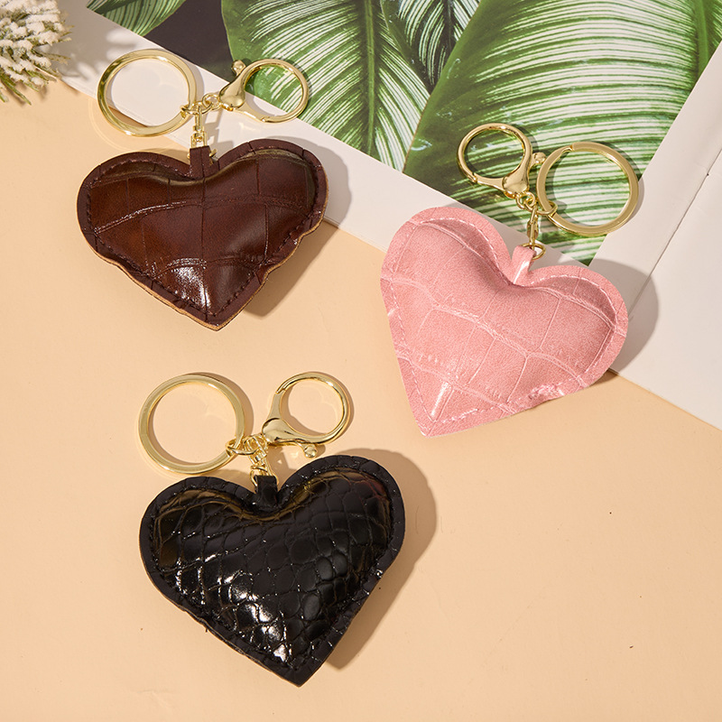 新款心形挂件配件小饰品爱心包包挂饰娃娃玩偶钥匙扣批发