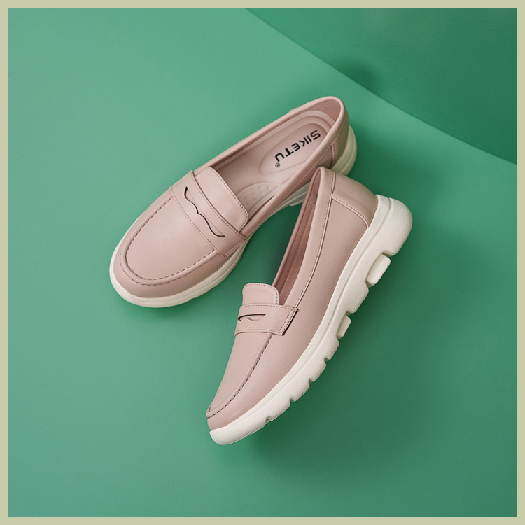 B888-12025 Spring Winter New Large Size Casual Fashion Non-Slip Soft Sole Mom Shoes For Women_voghion.com