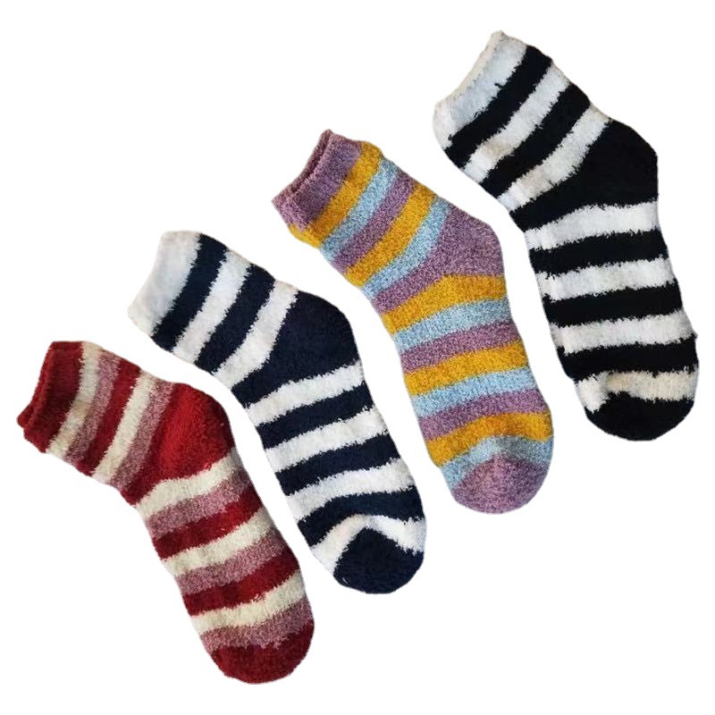 Calcetines de confinamiento de lana de coral transfronterizos para mujer Calcetines de algodón engrosados forrados de lana para mujer Calcetines de piso cálido para dormir en casa Primavera y otoño Invierno