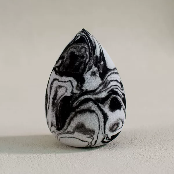 Drop-shaped, black, camouflage
