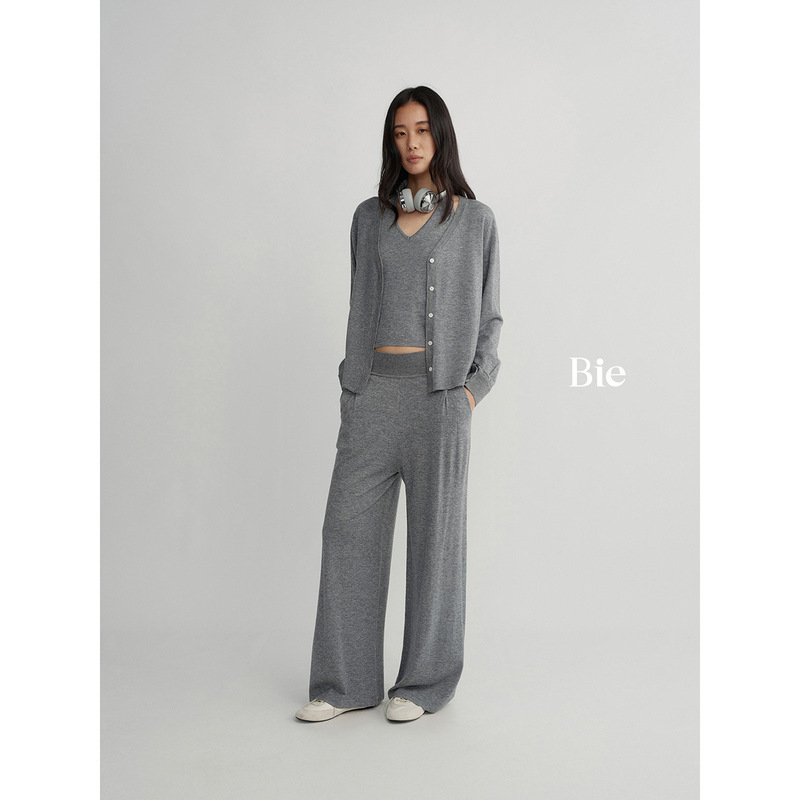 No Returns or Exchanges, Minimalist Wool Knit Pants with a Relaxed Drape, Wide Waistband, Slimming Casual Pants, Versatile Loose Wide-Leg Pants No Returns or Exchanges, Minimalist Wool Knit Pants with a Relaxed Drape, Wide Waistband, Slimming Casual Pants, Versatile Loose Wide-Leg Pants