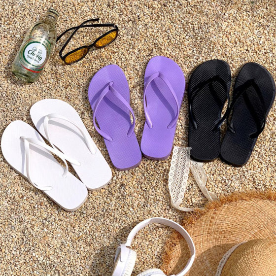 2025 New Colorful Flip-Flops for Bathing Non-Slip Flip-Flops for Summer Travel Couple Portable Sandals and Slippers for Women