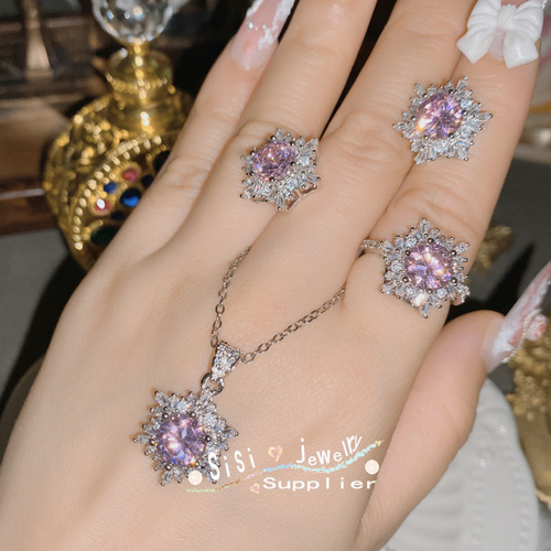 SIsi Brilliant Princess Pink Gemstone Ring for Women 18K Plated Hollow Seiko Snowflake Earrings Inlaid with Zirconium Live Set