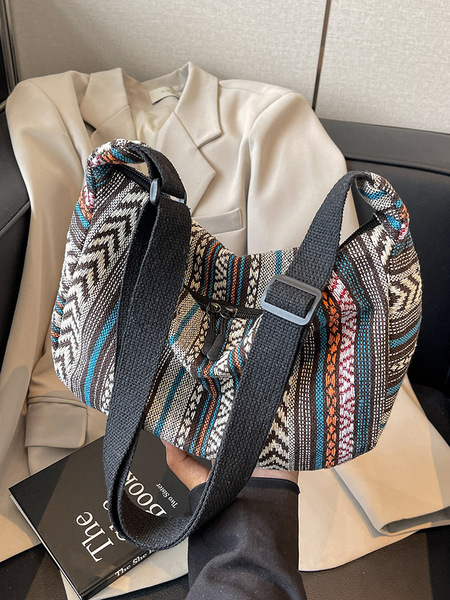 Capacious ethnic retro shoulder bag
