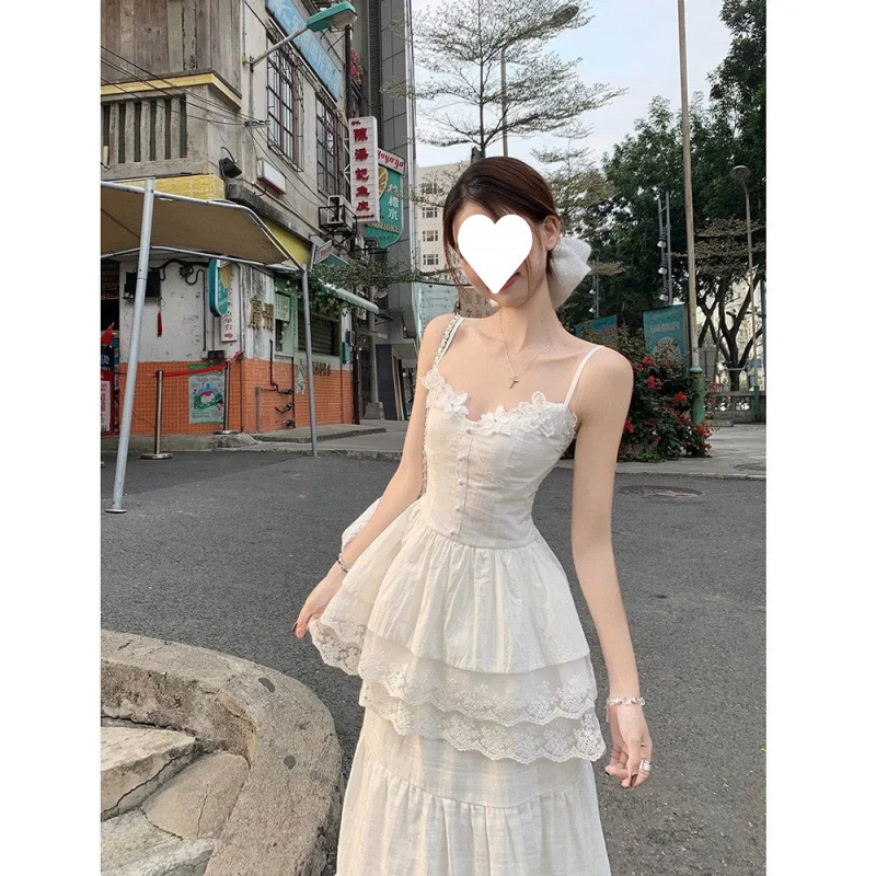 [Sicilian diffuse flowers] two-piece suit women's design sense suspenders white dress overlapping new half-length skirt