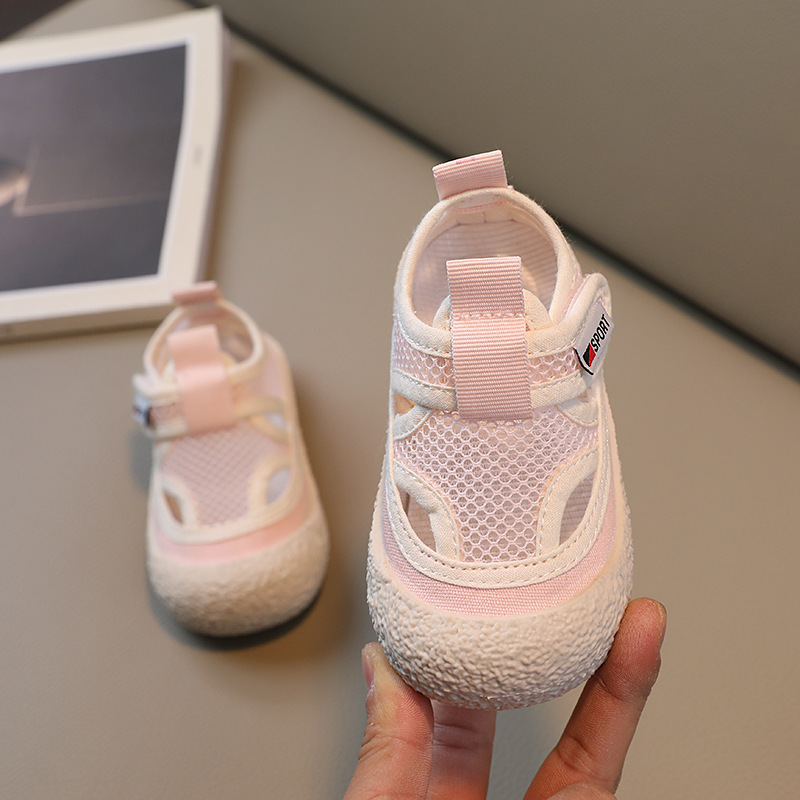 Koreansk version av halvsandaler för barnbröd för våren/sommaren 2022, pojkar och flickor, mjuk sula låg topp enkelmesh_voghion.com