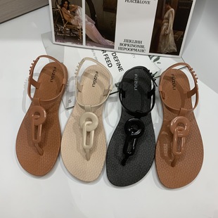 Summer casual flat sandals women wear fashion clip toe T-buckle strap beach sandals wholesale