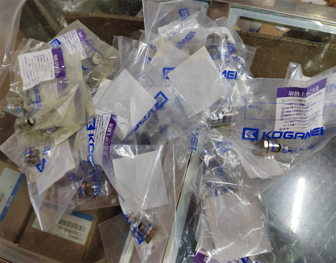 基恩士  SRX100W     SR-X100W