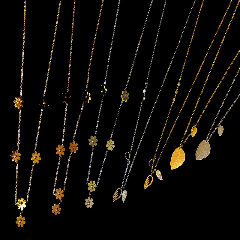 Joyería colgante transfronteriza al por mayor de acero inoxidable flor hoja ala forma colgante sin decoloración collar simple de las mujeres
