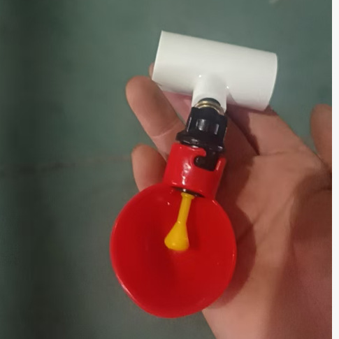 亚马逊跨境加厚带丝鸡饮水器三通管pvc材质全自动家禽饮水器配件
