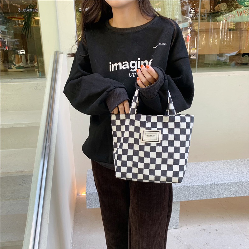 11261 Corduroy checkered hand-held bento Bag, ins Artistic Retro Mommy Bag, small carrying bag for going out, lunch box bag undefined