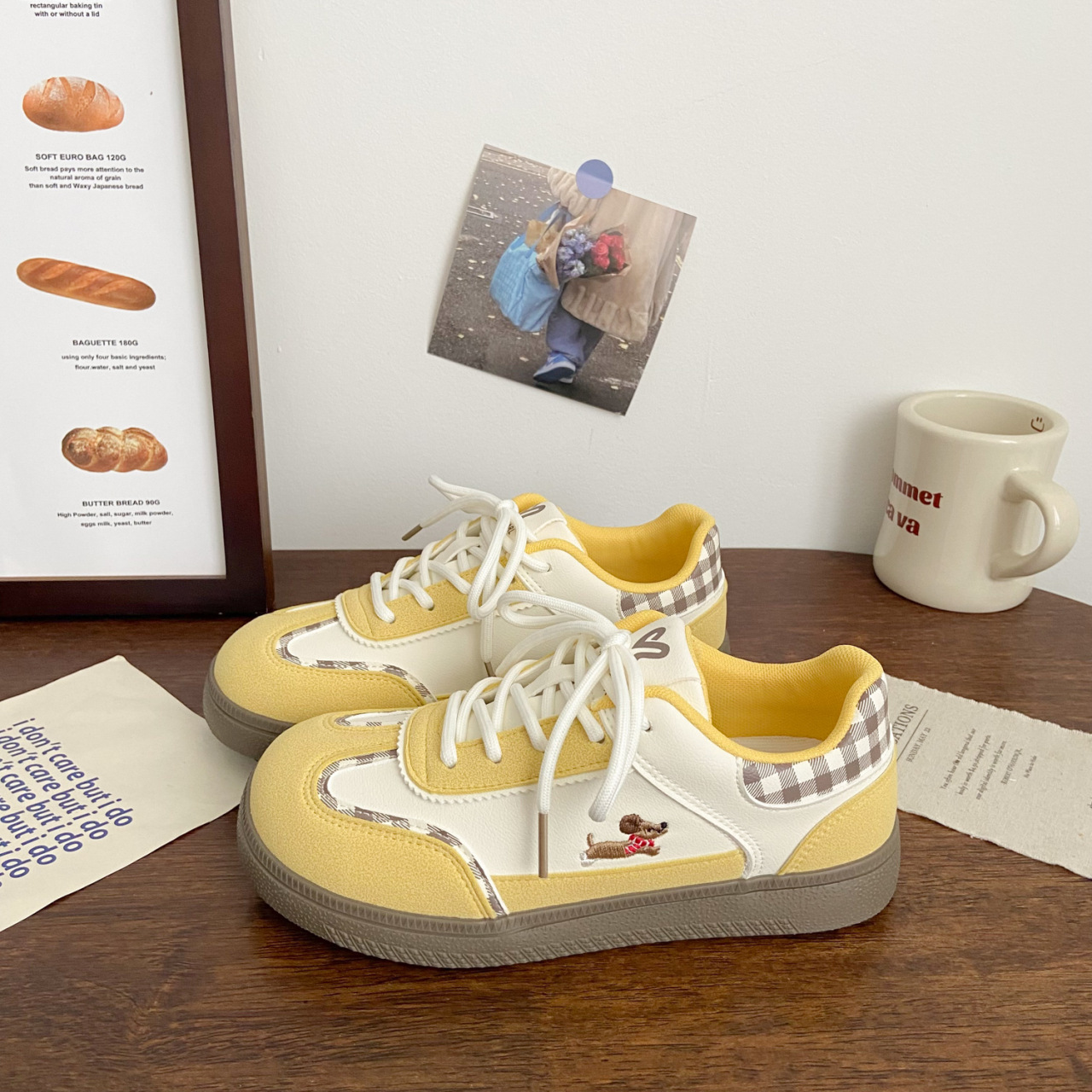 FGJX lindo cachorro zapatos de skate para mujeres 2025 otoño nuevo estilo de escuela zapatos de entrenamiento deportivos de estilo de escuela zapatos blancos casuales