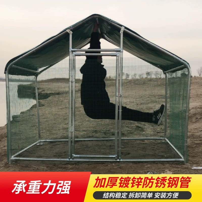 Большой уличный курятник для домашнего использования, подходящий для разведения кур, уток и голубей, с защитой от дождя и укрытием.