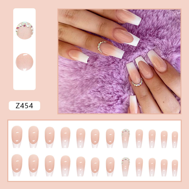 Elegante manicura chica blanca ins estilo dulce fresco caramelo leche tarjeta desgaste del color de uñas producto terminado al por mayor 24 piezas
