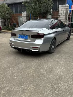 Lip F30F35V Square Light Vertical Strip – Big Surrounded - v-style-square-light-rear-lip-carbon-fiber-pattern