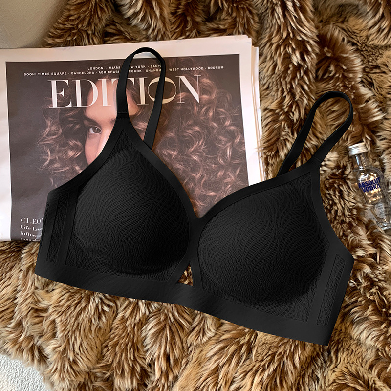 931 delgada sin costuras cómoda sexy ropa interior de las mujeres empuja hacia arriba el pecho grande pequeño sujetador de mama anti-flacidez inalámbrica