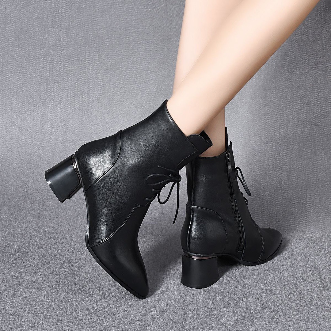 2025新款真皮春秋单靴女中跟尖头小短靴系带软底粗跟高跟鞋马丁靴